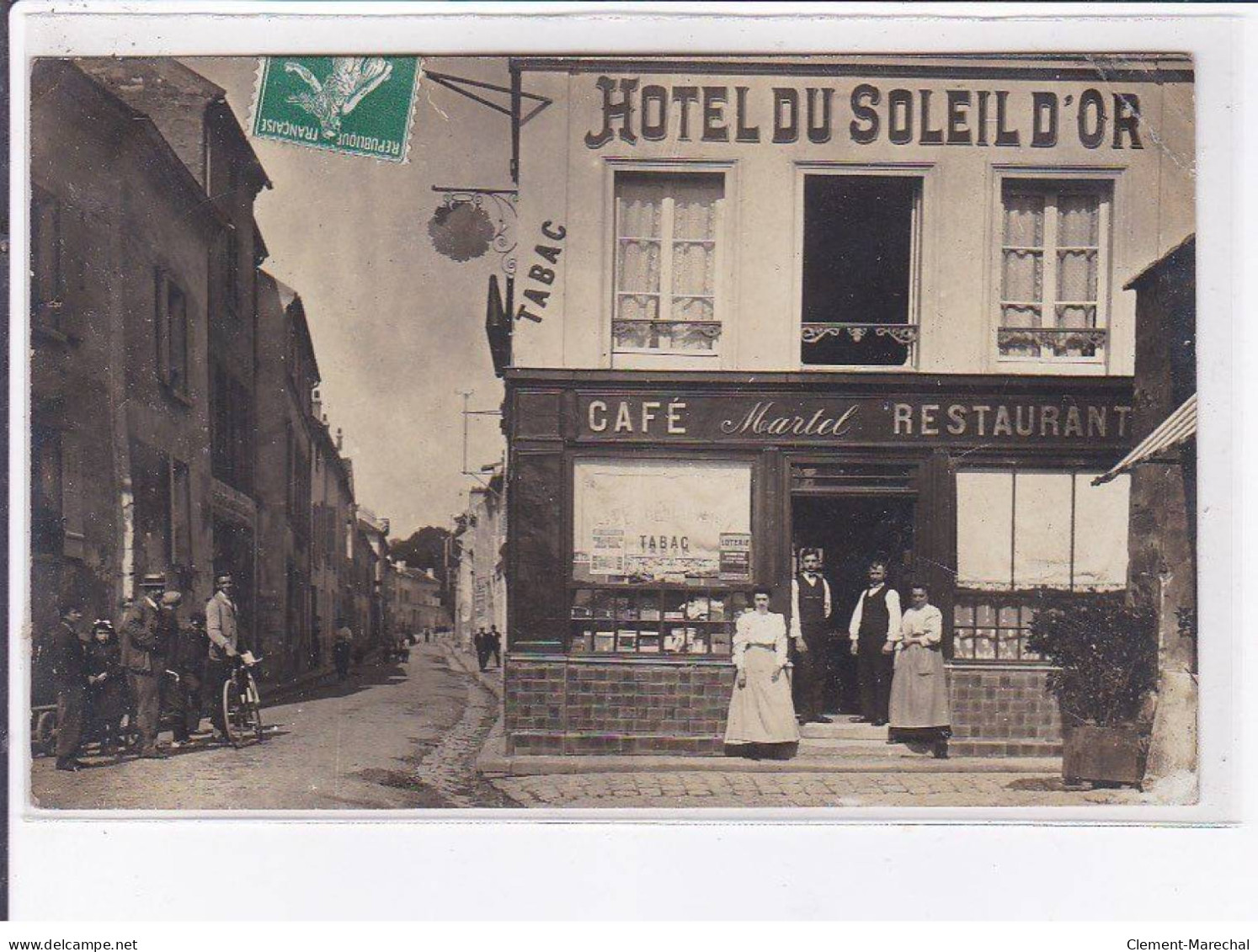 HOUILLES: Hôtel Du Soleil D'or - état - Houilles