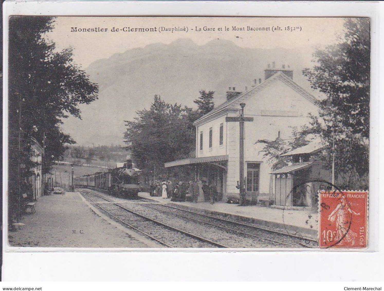 MONESTIER-de-CLERMONT: La Gare Et Le Mont Baconnet - Très Bon état - Andere & Zonder Classificatie