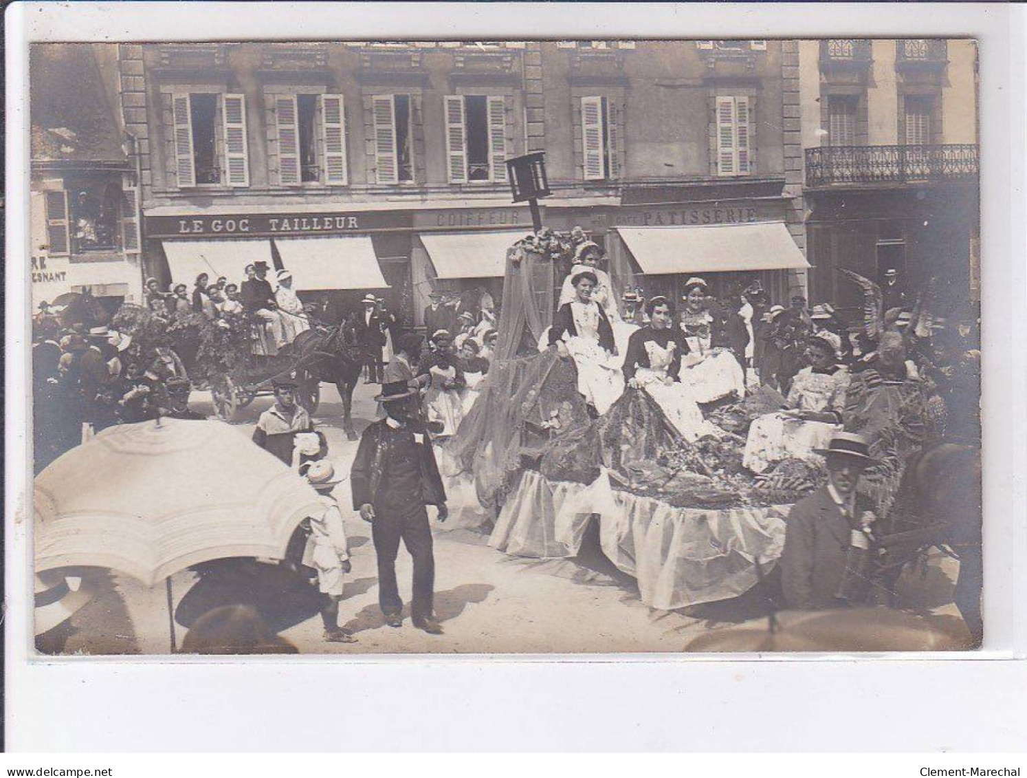 CONCARNEAU: fête des filets bleus 7CPA - très bon état