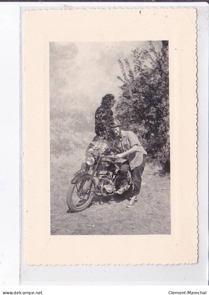 CHATEAUTHIERRY: 2 Photos, Moto - Très Bon état - Andere & Zonder Classificatie