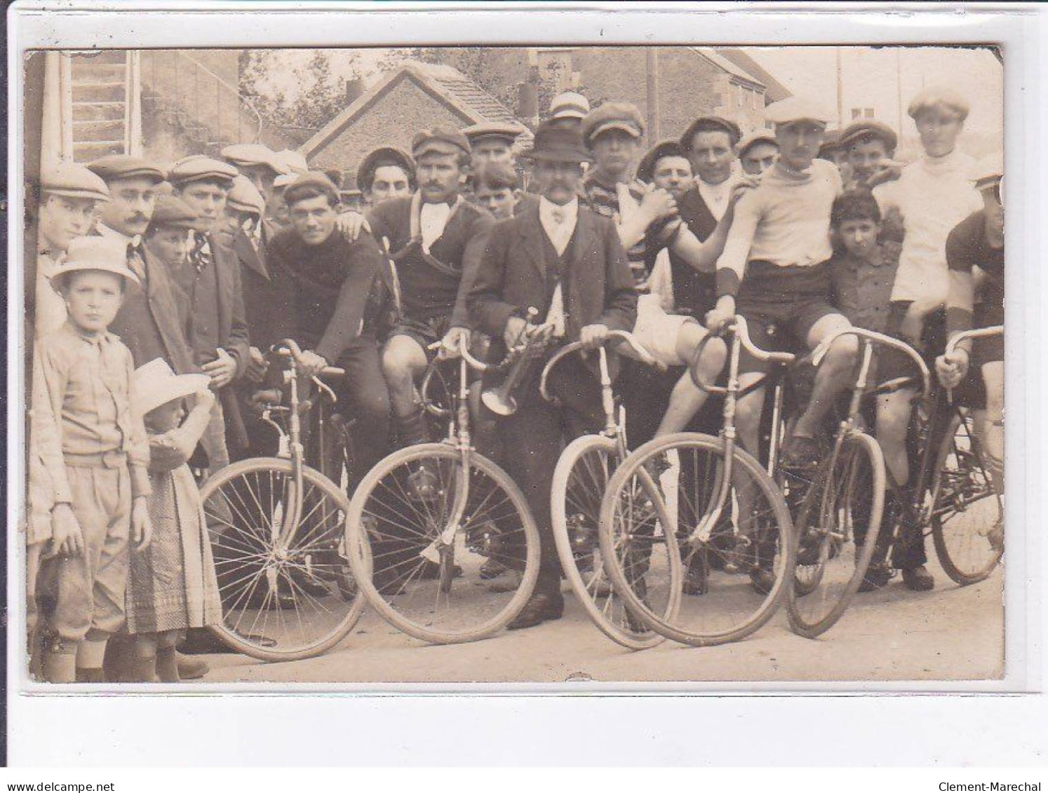 MOULINS: Course Cycliste, Vélo - Très Bon état - Moulins