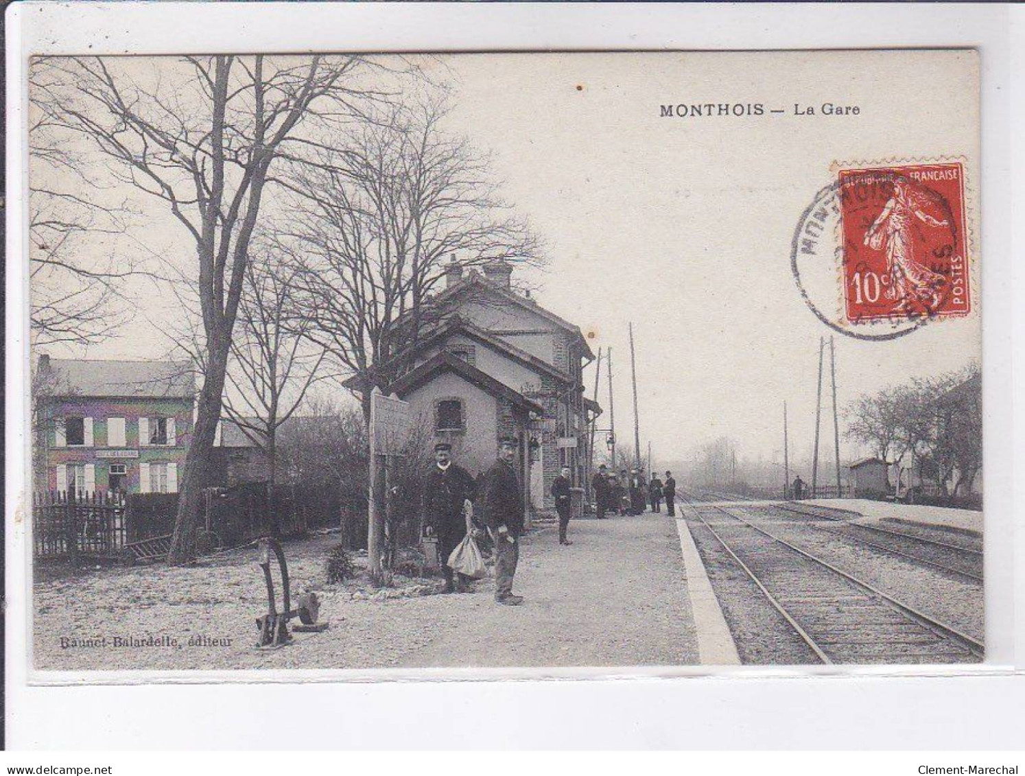 MONTHOIS: La Gare - Très Bon état - Sonstige & Ohne Zuordnung