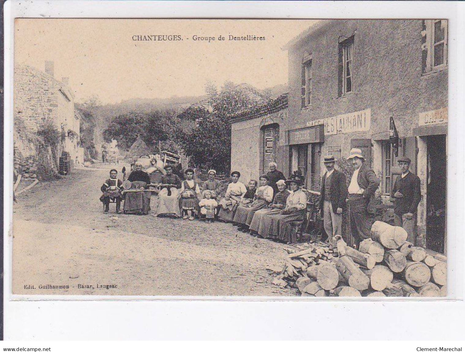 CHANTEUGES: Groupe De Dentellières - Très Bon état - Autres & Non Classés