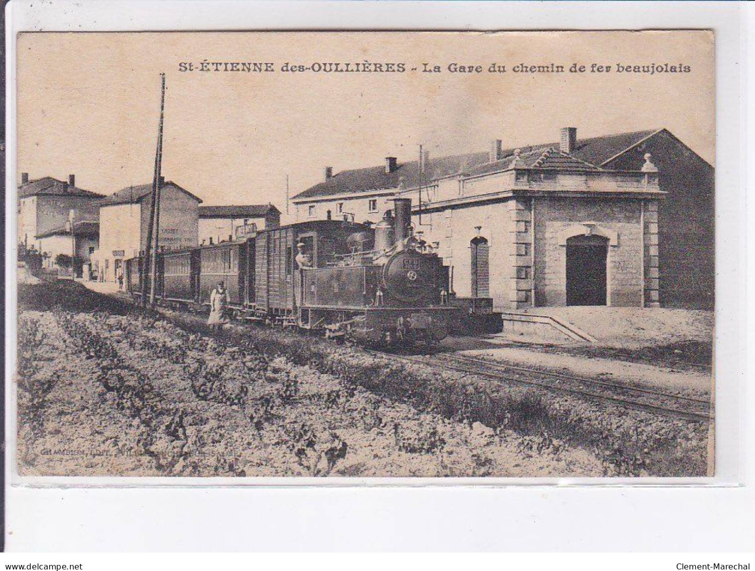 SAINT-ETIENNE-des-OULLIERES: La Gare Du Chemin De Fer Beaujolais - état - Andere & Zonder Classificatie