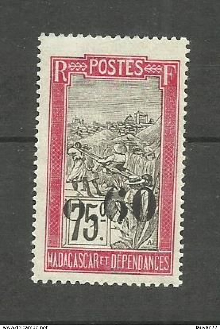 MADAGASCAR N°130 Neuf Avec Charnière* Cote 4€ - Unused Stamps