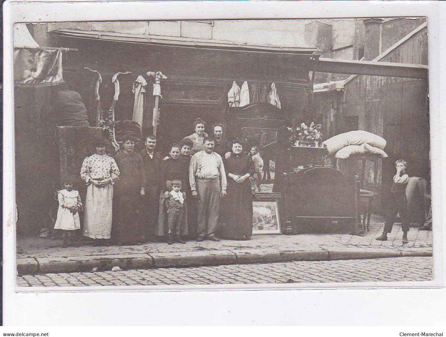 PARIS: 75018, Impasse Au 19 Rue Jessaint, Meumbles, Brocante - Très Bon état - Autres Monuments, édifices