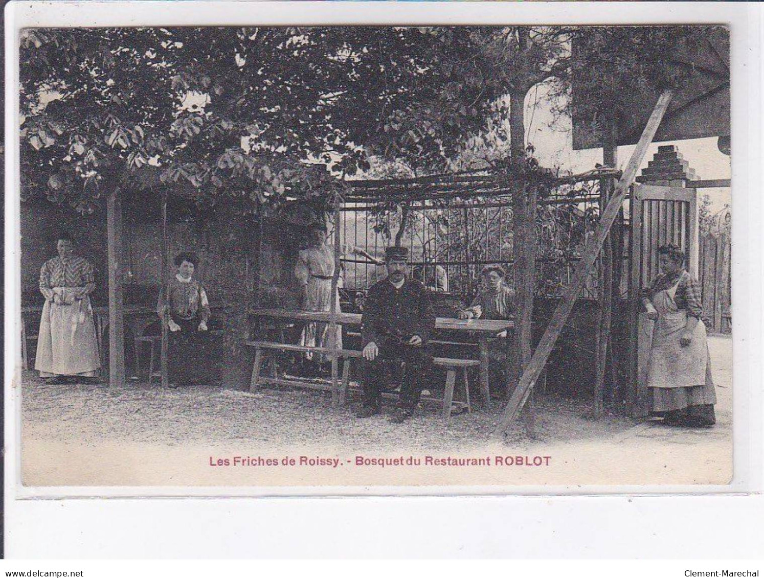 ROISSY-en-BRIE: Les Friches De Roissy, Bosquet Du Restaurant Roblot - Très Bon état - Roissy En Brie