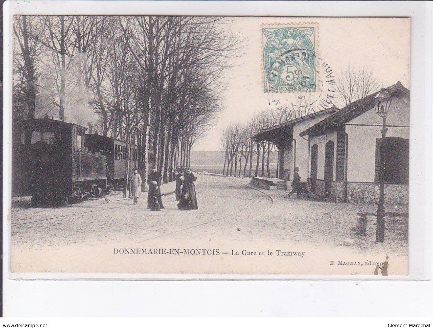 DONNEMARIE-en-MONTOIS: La Gare Et Le Tramway - Très Bon état - Autres & Non Classés
