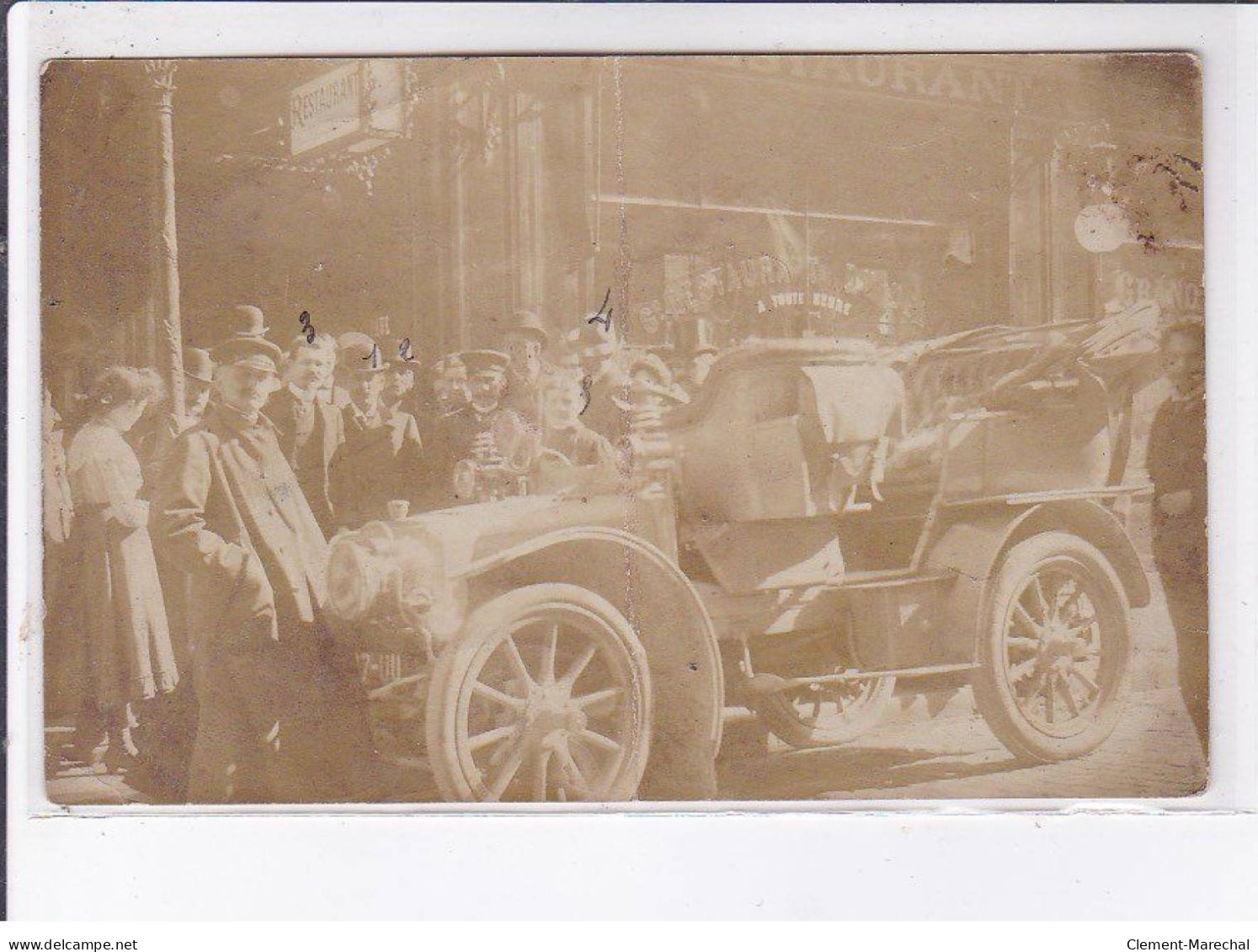 PARIS: Automobile, Restaurant - état - Other Monuments