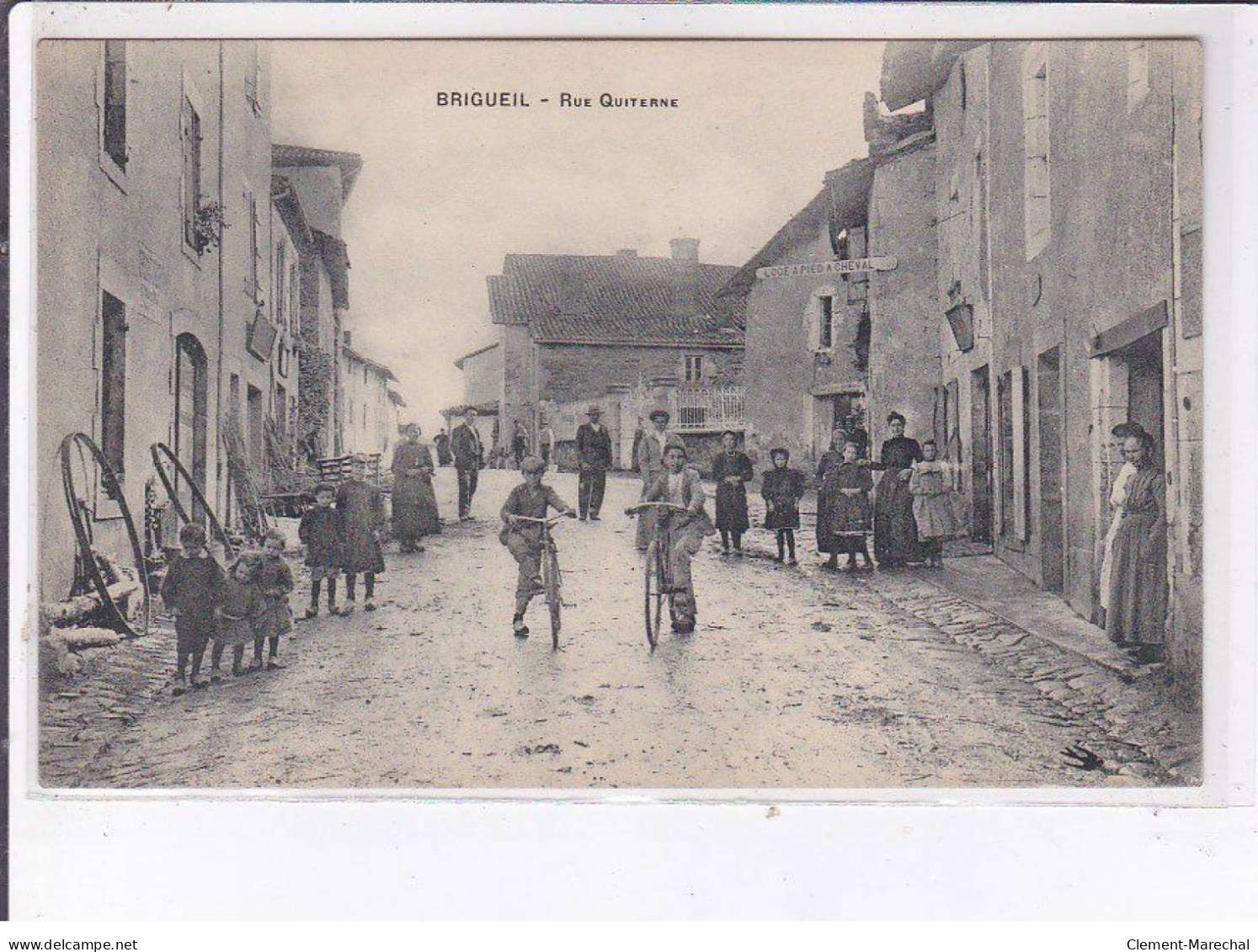 BRIGUEUIL: Rue Quiterne - Très Bon état - Andere & Zonder Classificatie