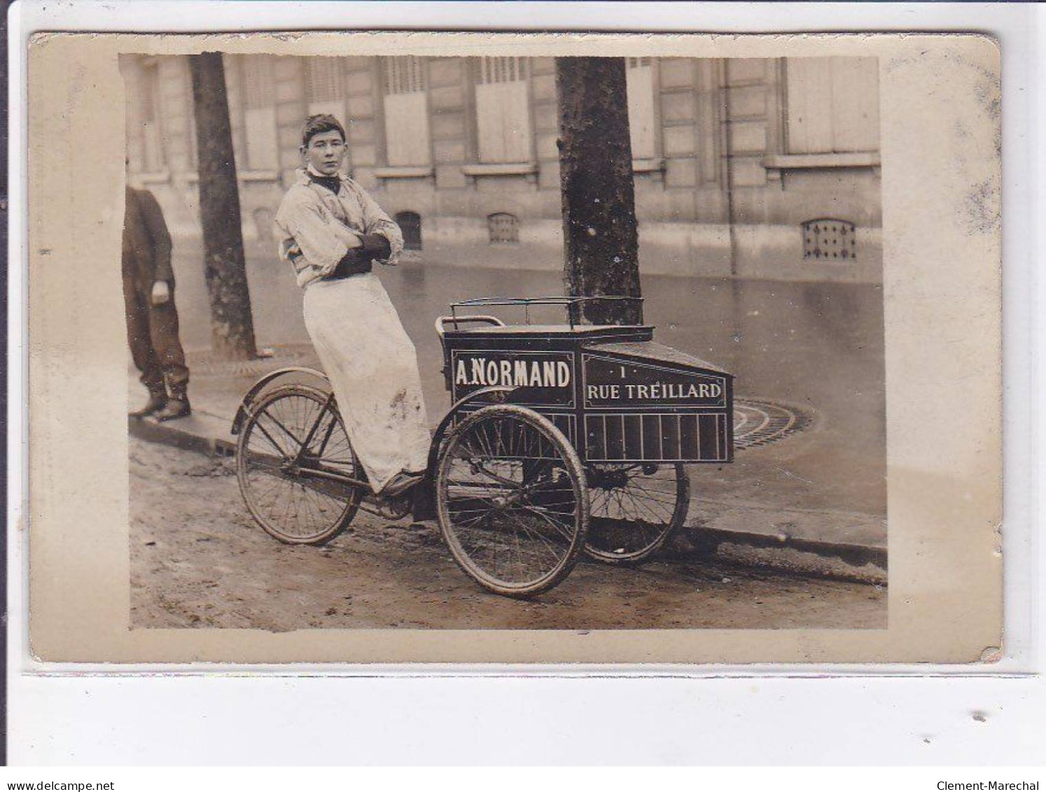 PARIS: Tricycle De Livraison 75008, A. Normand 1 Rue Treillard - Très Bon état - Autres Monuments, édifices