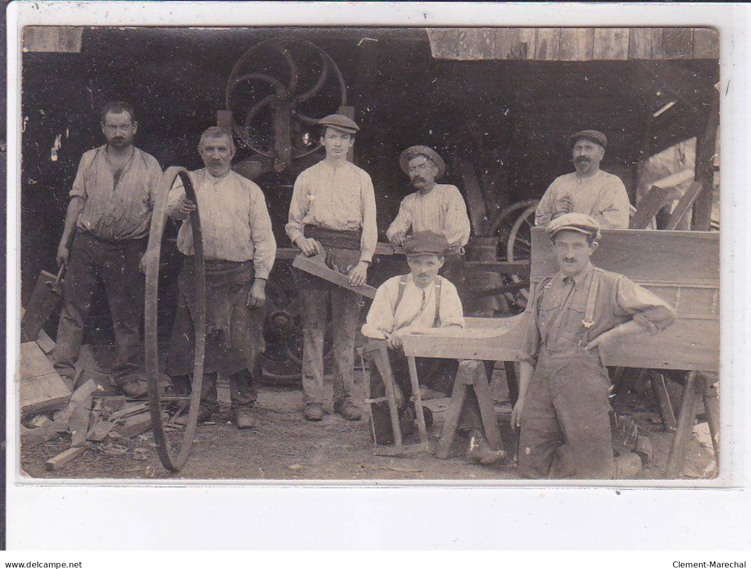 METIERS: Atelier De Fabrication Voitures, Attelage (automobile) - Très Bon état - Artisanat