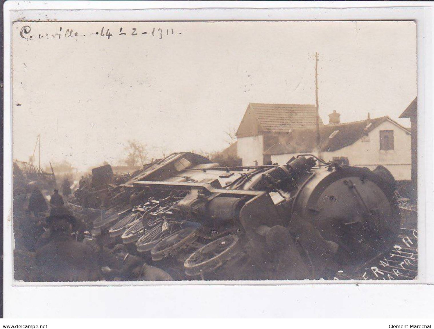 COURVILLE: Accident De Train - Très Bon état - Courville