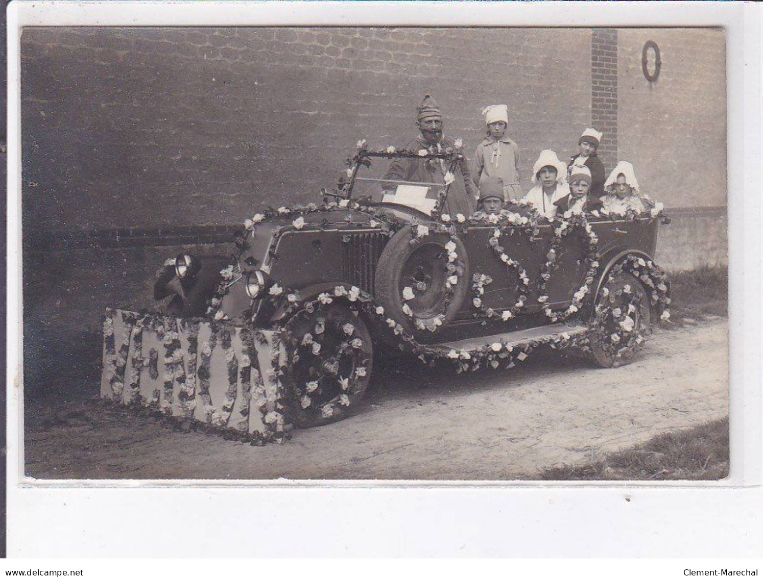 QUATREMARE: Cavalcade, Automobile, Vernon - Très Bon état - Andere & Zonder Classificatie