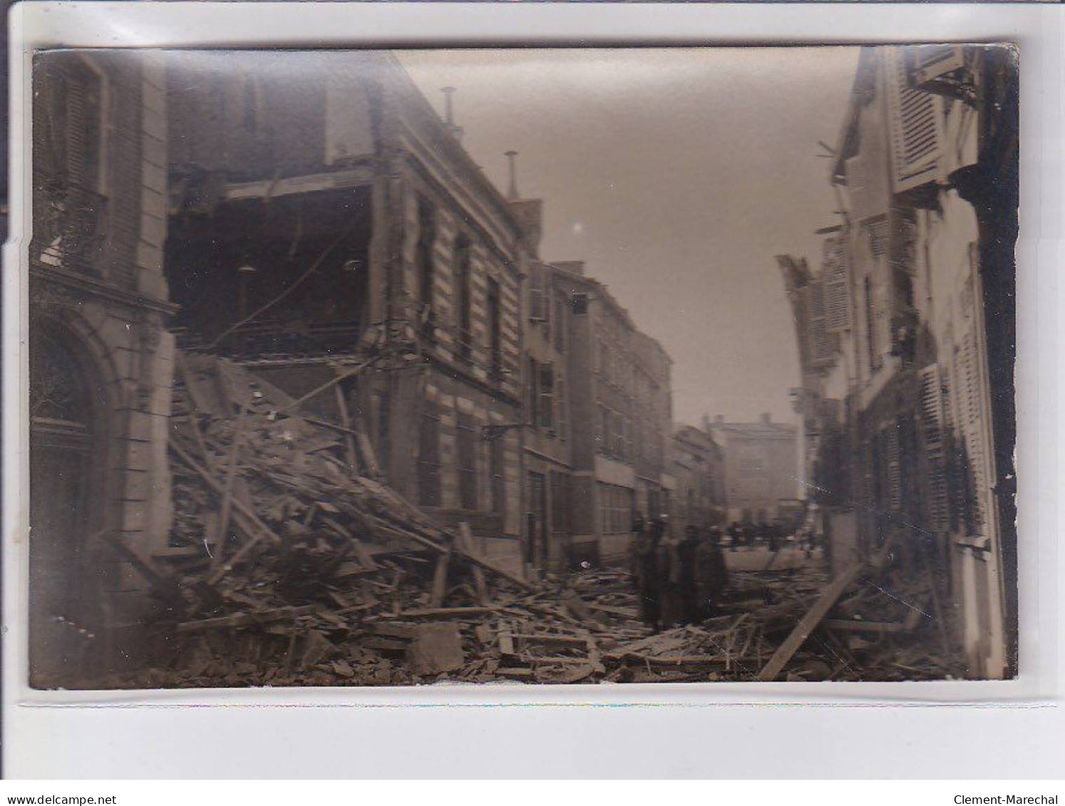 CHALONS EN CHAMPAGNE: 14CPA, ww1, militaires - très bon état