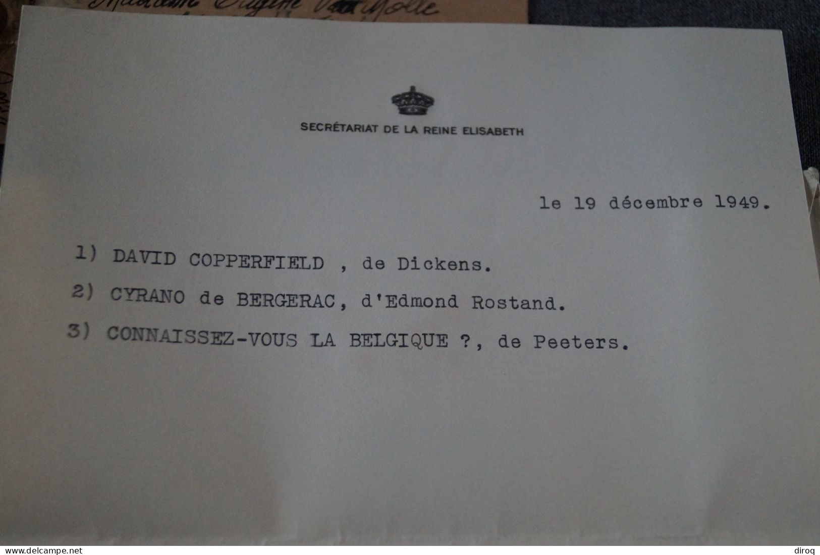 Courrier De La Reine Elisabeth + Livre,David Copperfield,1949 Offert Par La Reine,Documents Et Cachet De Cire,23,5/16 Cm - Familias Reales