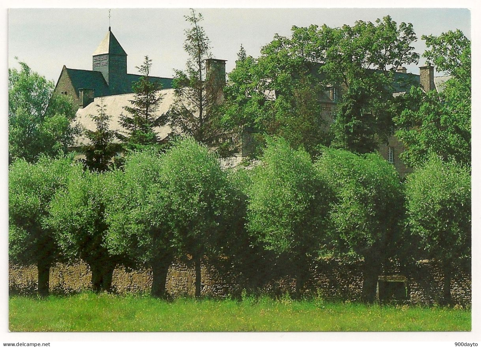 VALOGNES. Abbaye N-D De Protection. Le Monastère Vu Des Prés. - Valognes