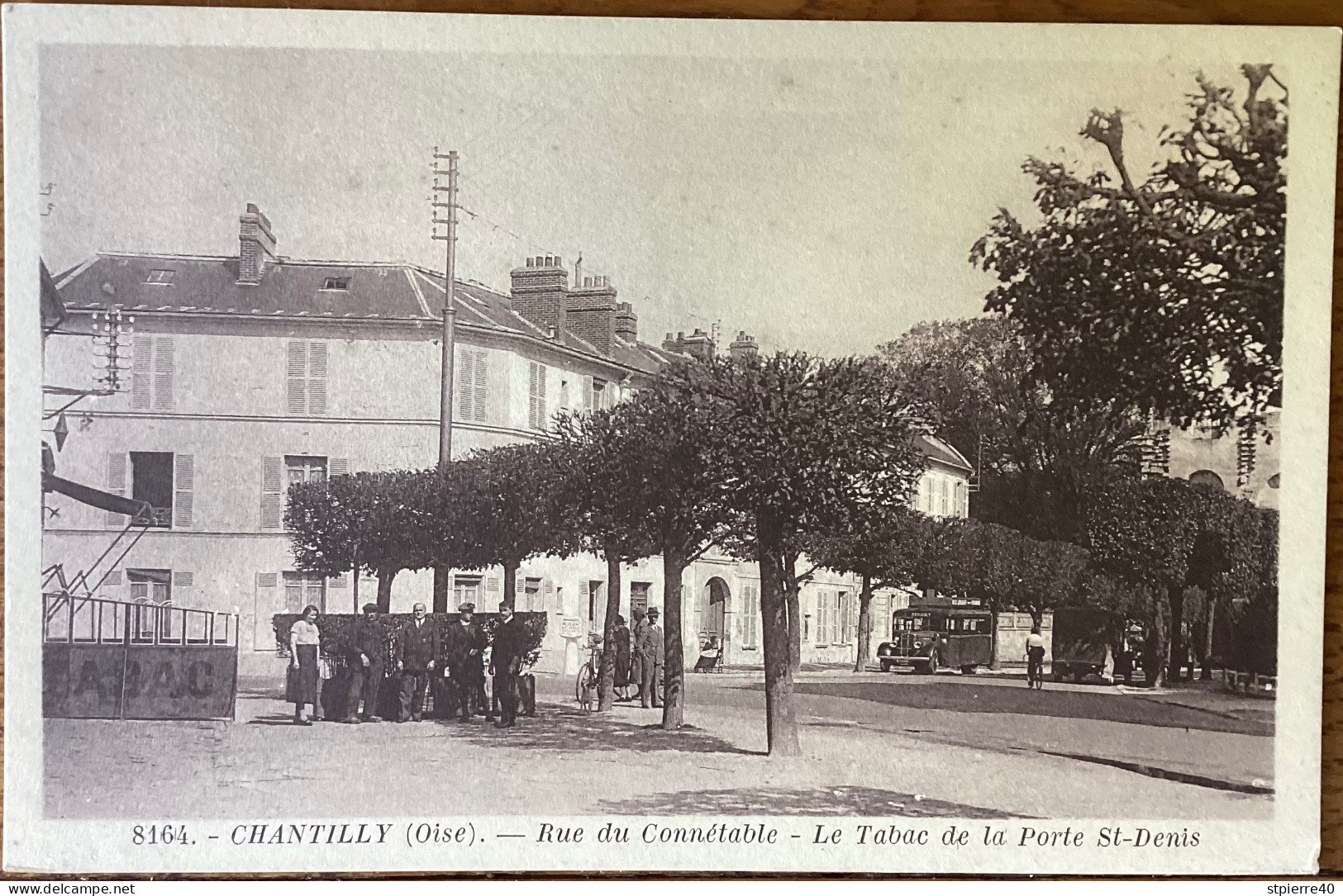 Chantilly - Rue Du Connétable - Le Tabac De La Porte St-Denis - Chantilly