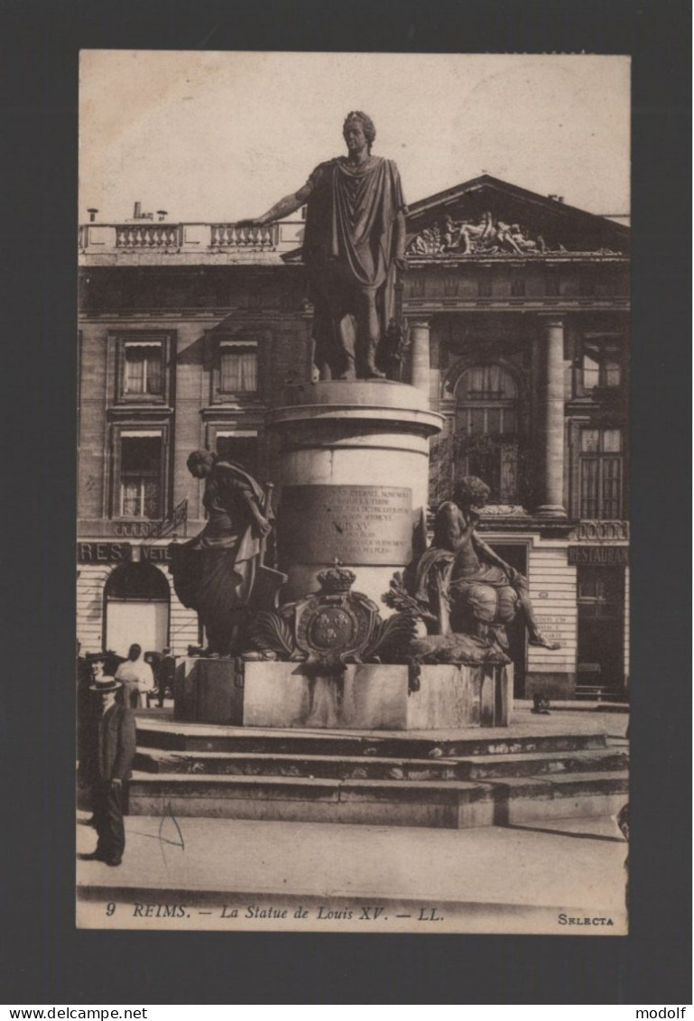 CPA - 51 - Reims - La Statue De Louis XV - Animée - Circulée En 1914 - Reims