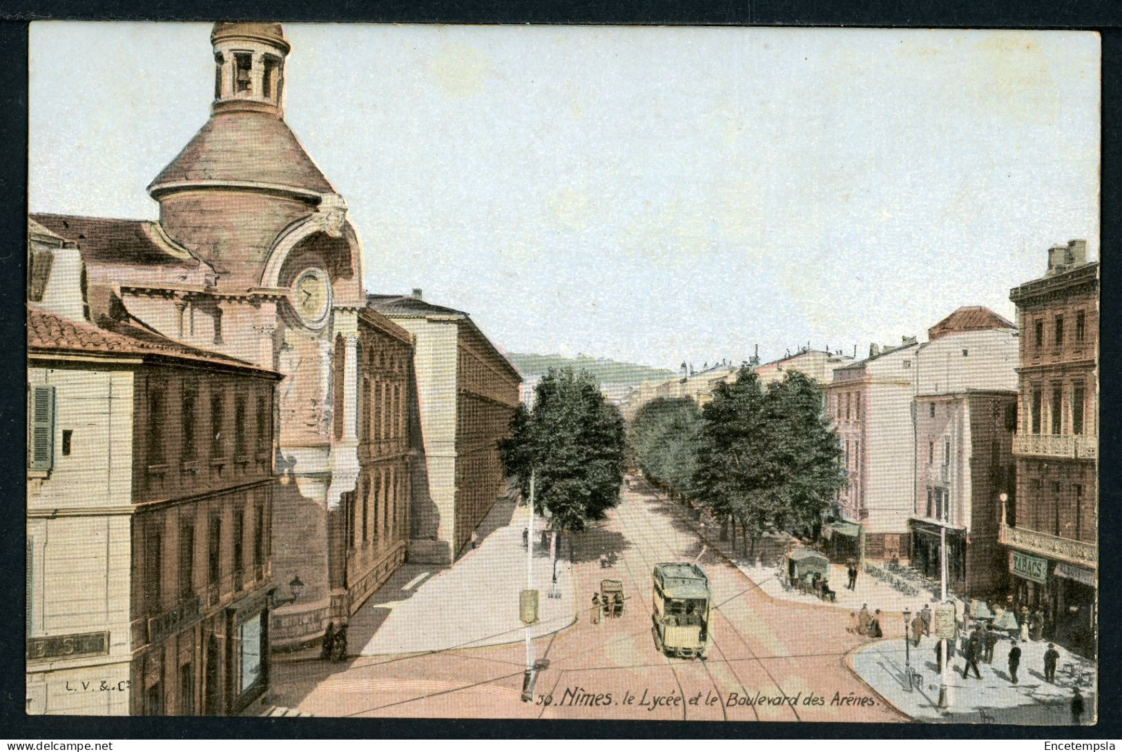 Carte Postale - France - Nîmes - Le Lycée Et Le Boulevard Des Arènes (CP24720) - Nîmes