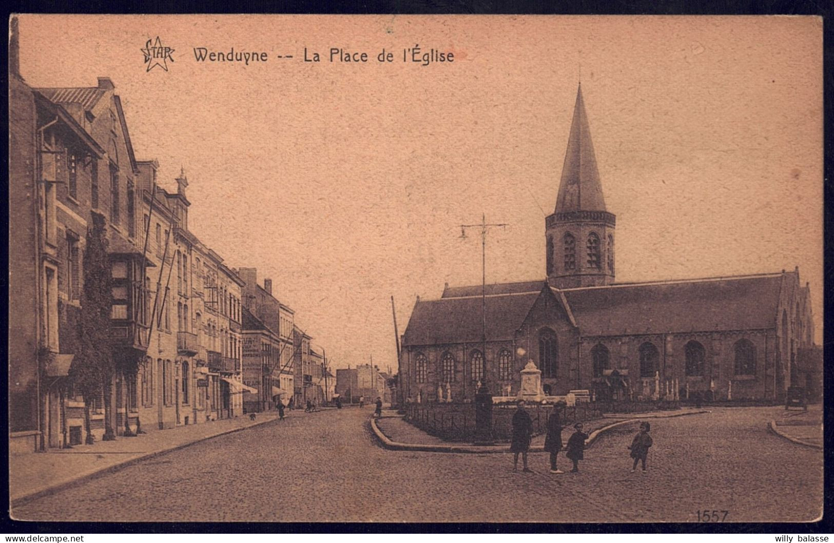 +++ CPA - WENDUYNE - WENDUINE - La Place De L'Eglise // - Wenduine