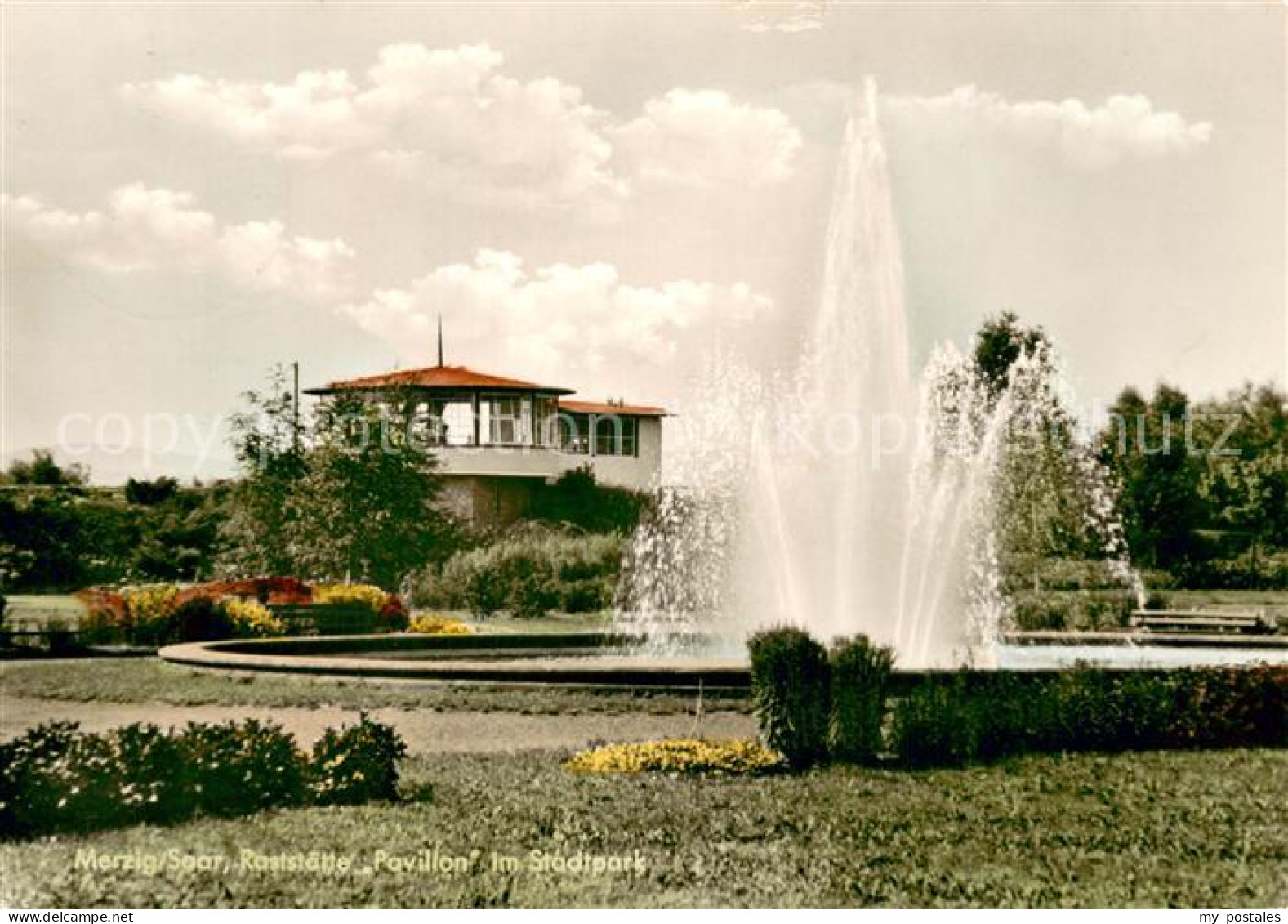 73749686 Merzig Raststaette Pavillon Im Stadtpark Fontaene Merzig - Andere & Zonder Classificatie