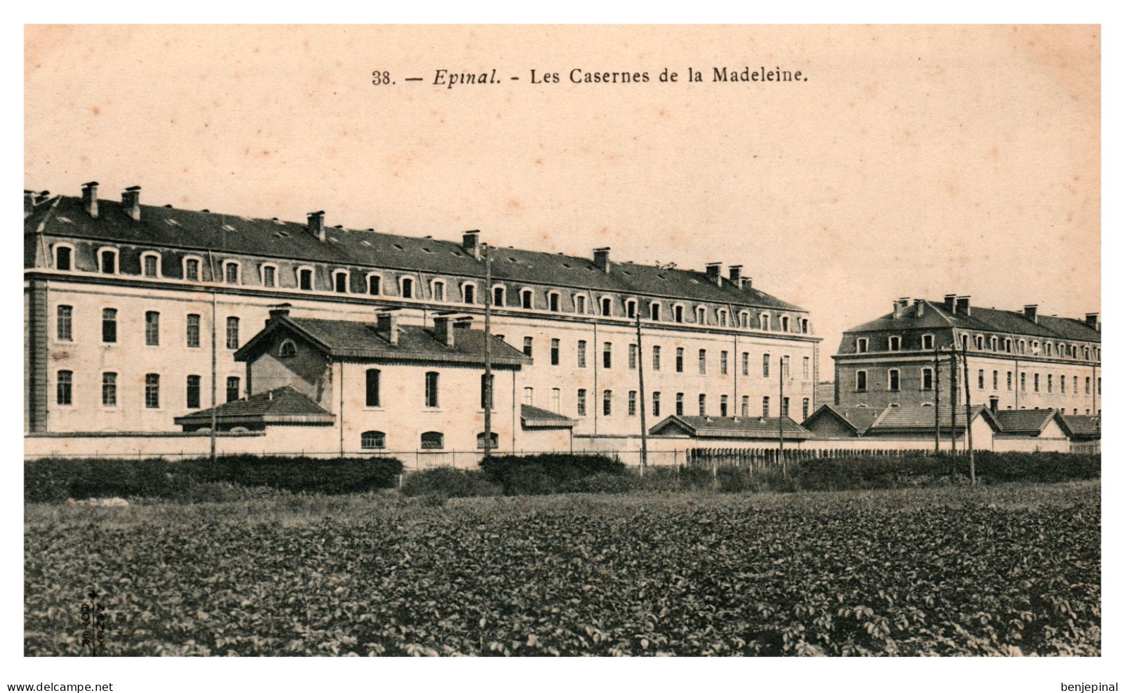 Epinal - Les Casernes De La Madeleine - Epinal