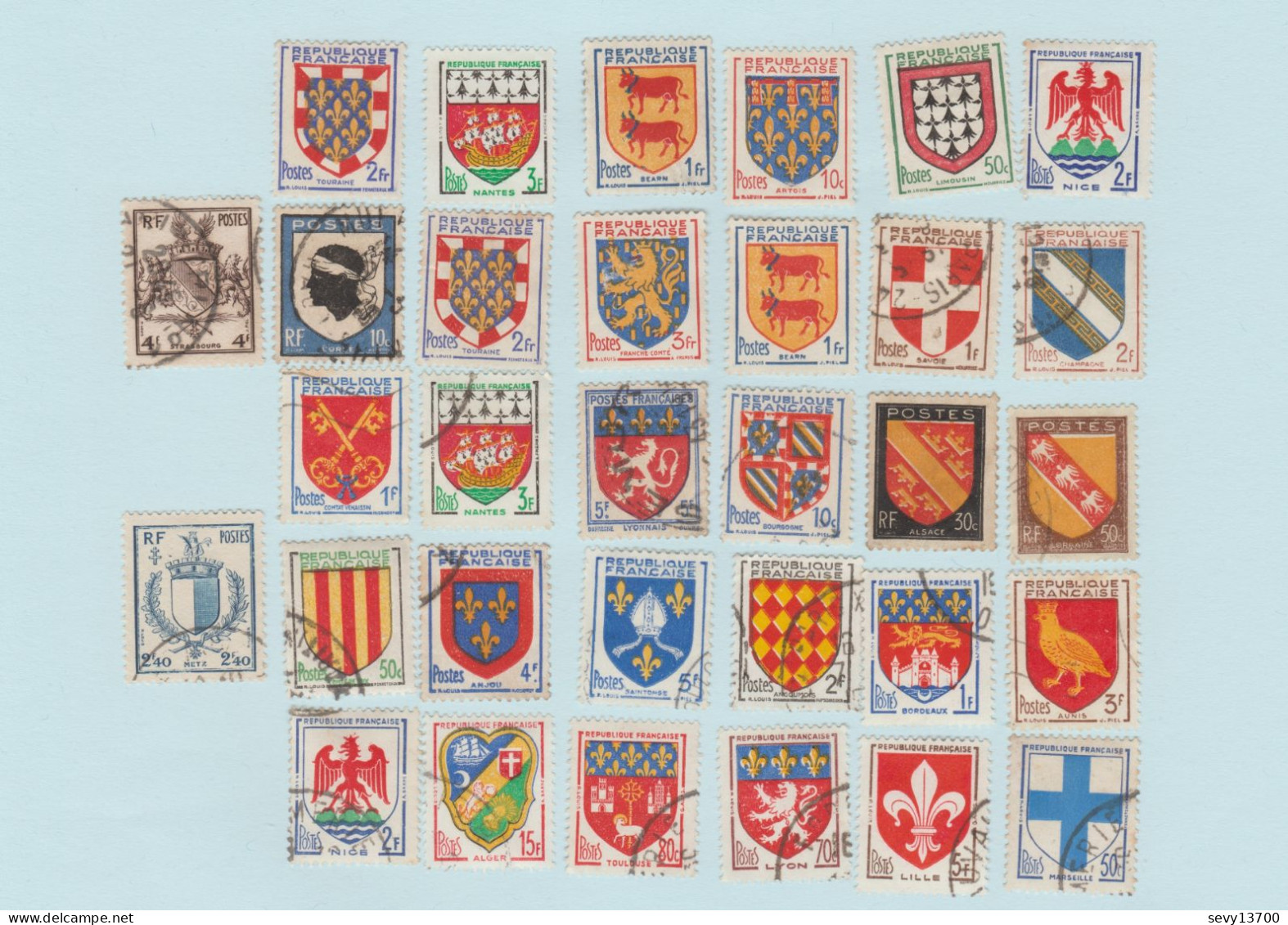 France Lot De 32 Timbres Armoirie - Blason - Collections