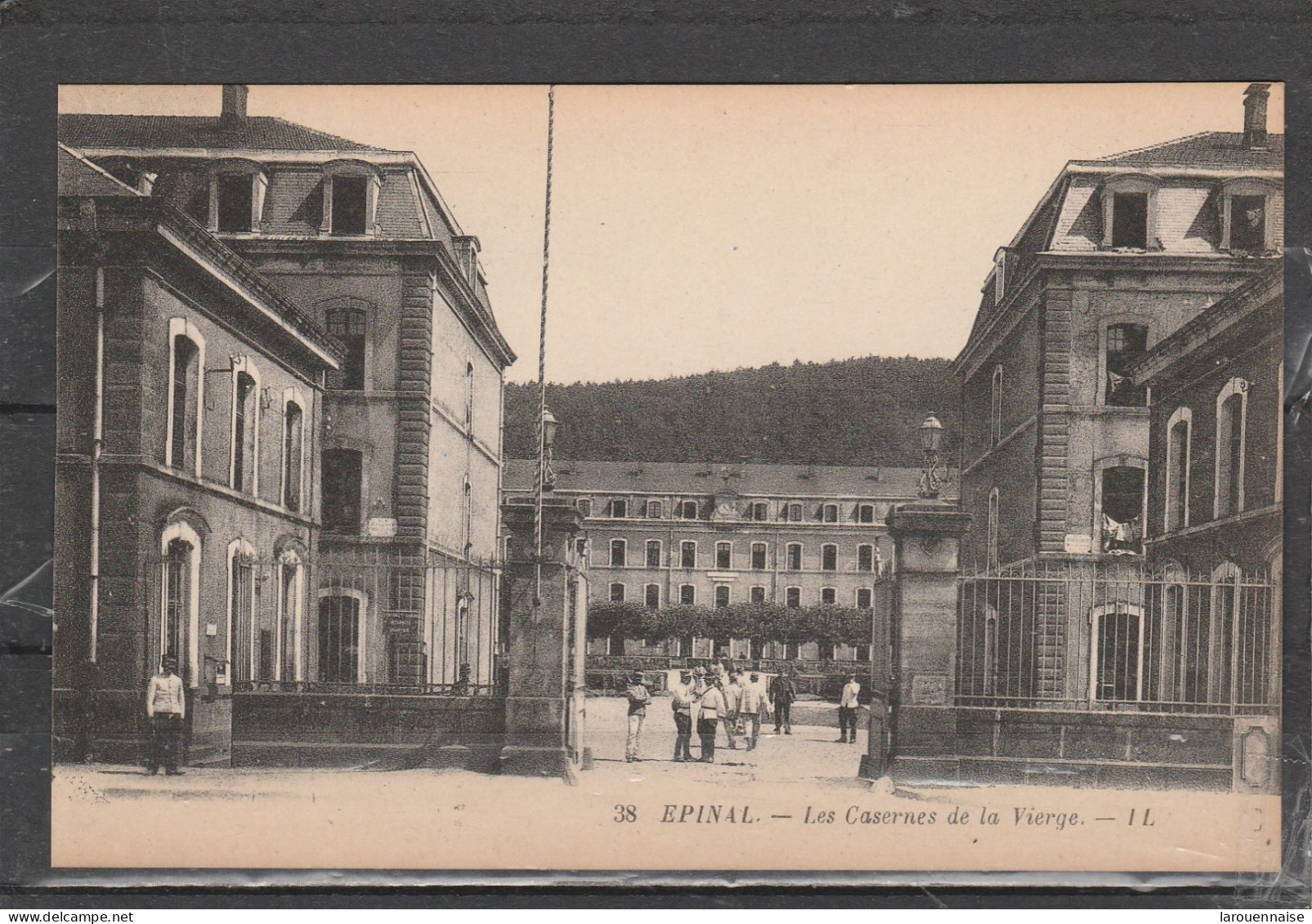 88 - EPINAL - Les Casernes De La Vierge - Epinal