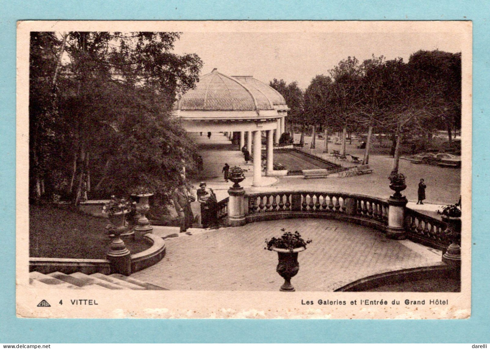 CP 88 - Vittel - Les Galeries Et L'entrée Du Grand Hôtel - Contrexeville
