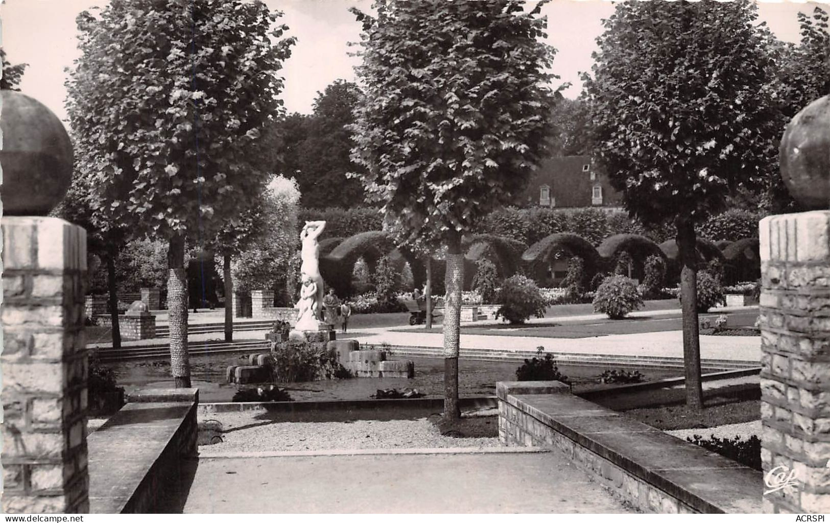 BOURGES Jardin Des Pres Fichaux 23(scan Recto-verso) MA2004 - Bourges