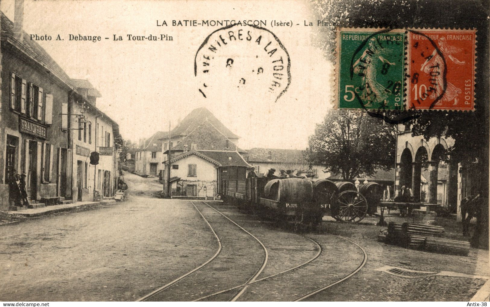 N77 - 38 - LA BATIE-MONTGASCON - Isère - La Place - Le Tramway - Otros & Sin Clasificación