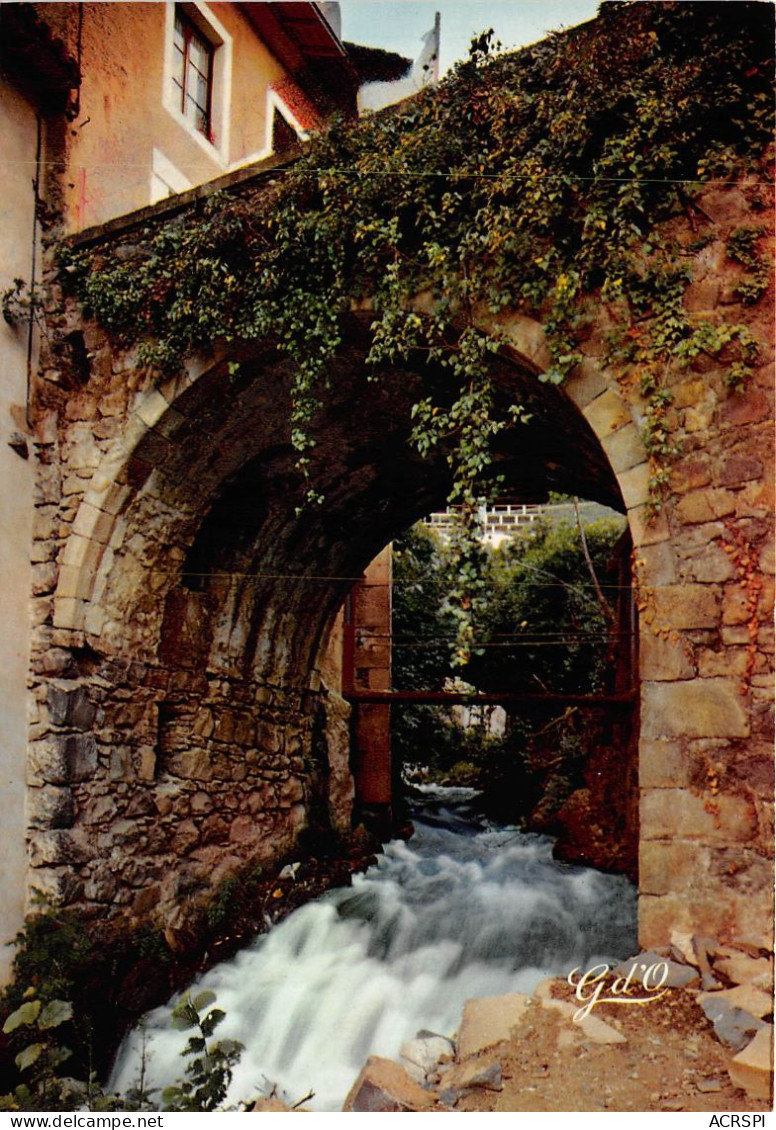 ROYAT Centre Thermal Et Touristiue Un Coin Pittoresque Dans La Vallee Cascades De La Tiretaine9(scan Recto-verso) MA2034 - Royat