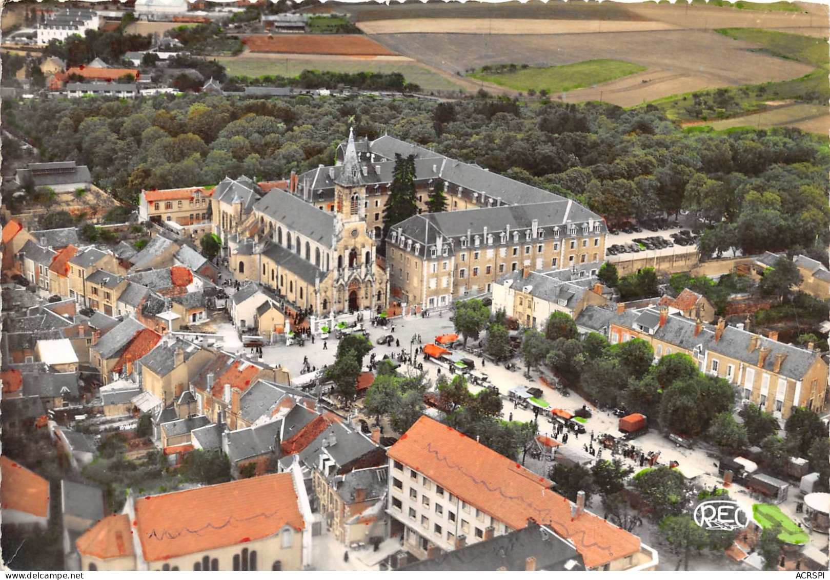 ISSOUDUN Pelerinage A Notre Dame Du Sacre Coeur Vue Aerienne 2(scan Recto-verso) MA2031 - Issoudun