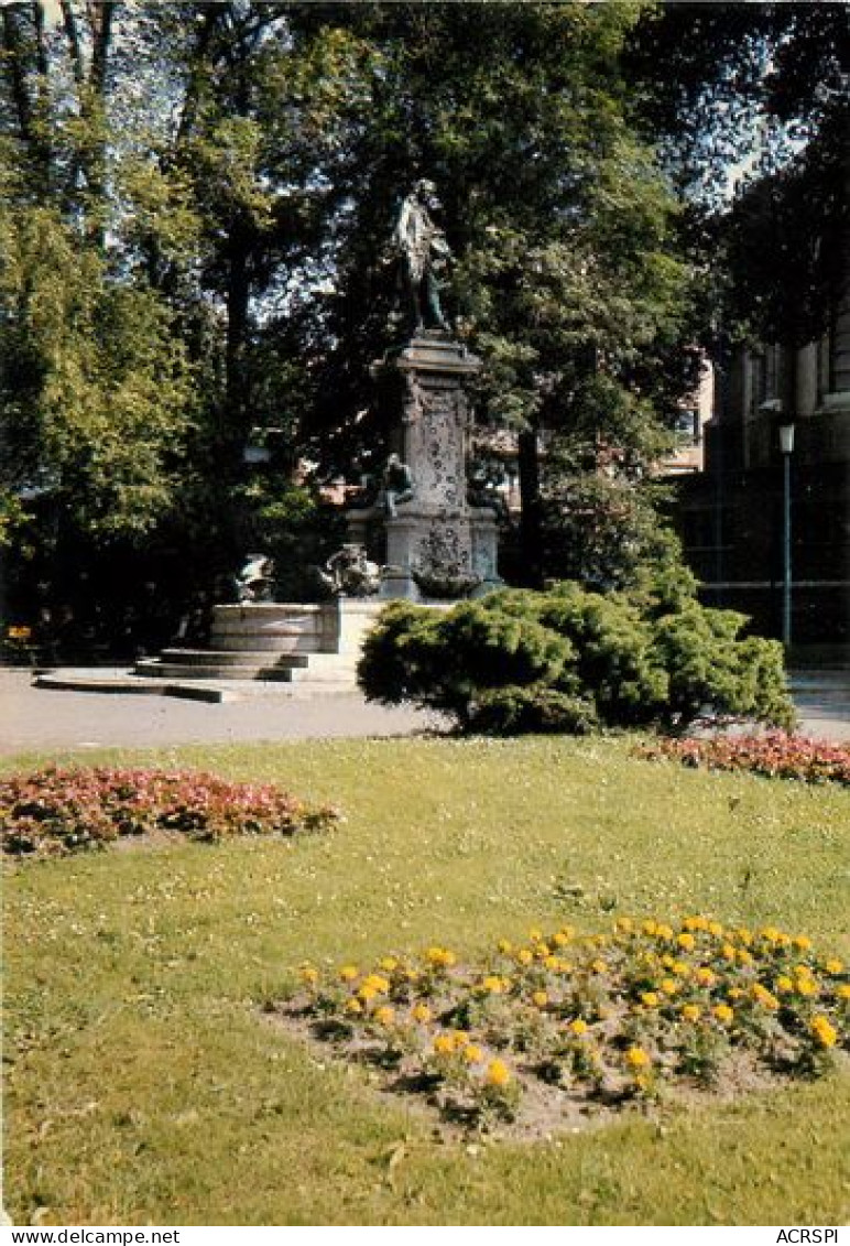 VALENCIENNES Le Monument Watteau  9  (scan Recto-verso)MA2030Bis - Valenciennes