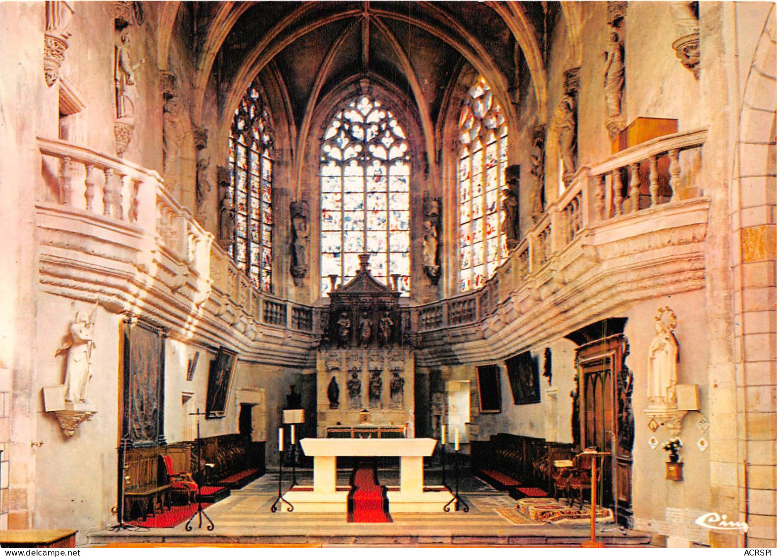 VIC LE COMTE  L Interieur De L Eglise 15(scan Recto-verso) MA2036 - Vic Le Comte