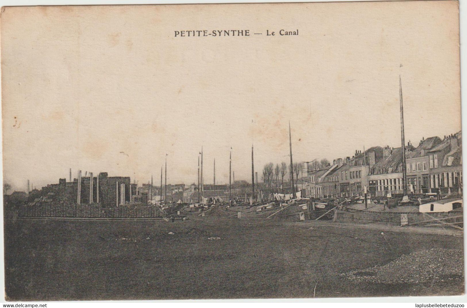 CPA - 59 - PETITE SYNTHE - DUNKERQUE - Le Canal - PENICHES - 1918 - Sonstige & Ohne Zuordnung