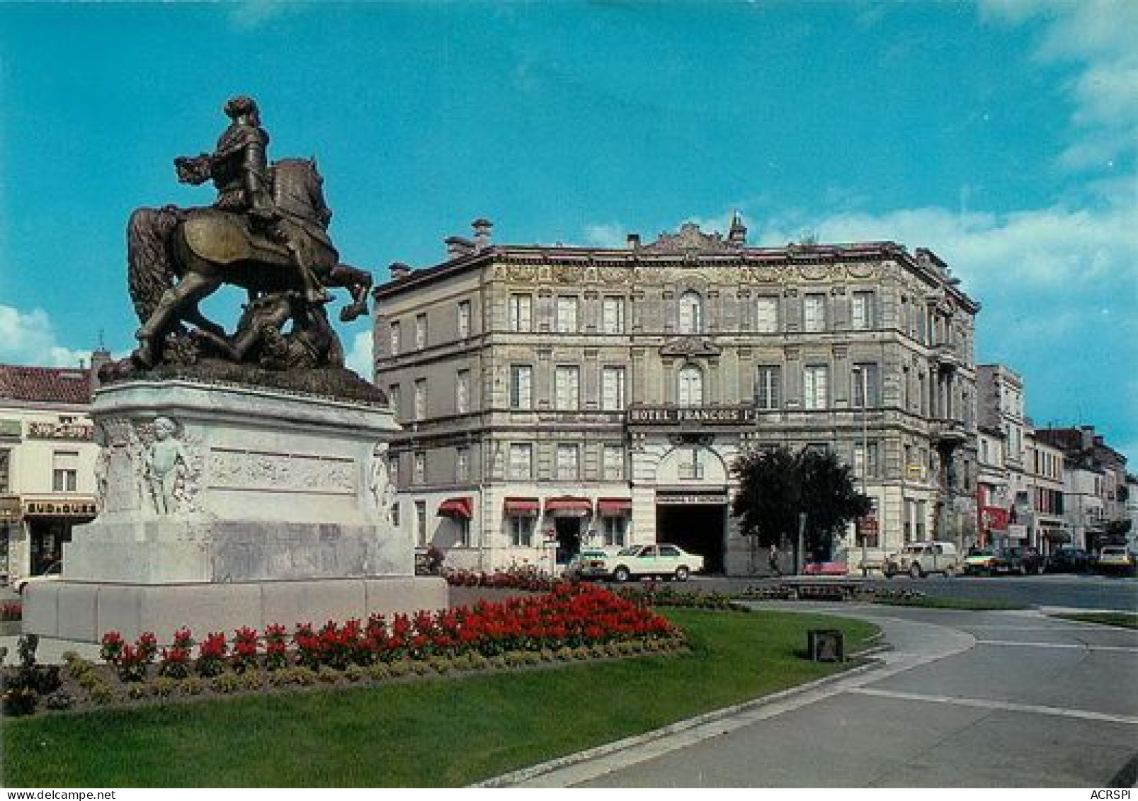 COGNAC  Place Francois Premier   2   (scan Recto-verso)MA2062Ter - Cognac