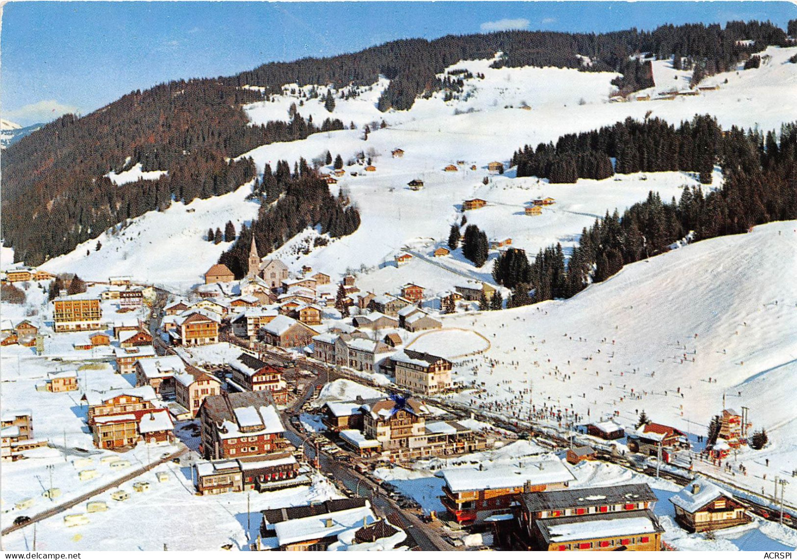 LES GETS Vue Generale Aerienne Sur La Station Et Le Depart Des Pistes 4(scan Recto-verso) MA2071 - Les Gets