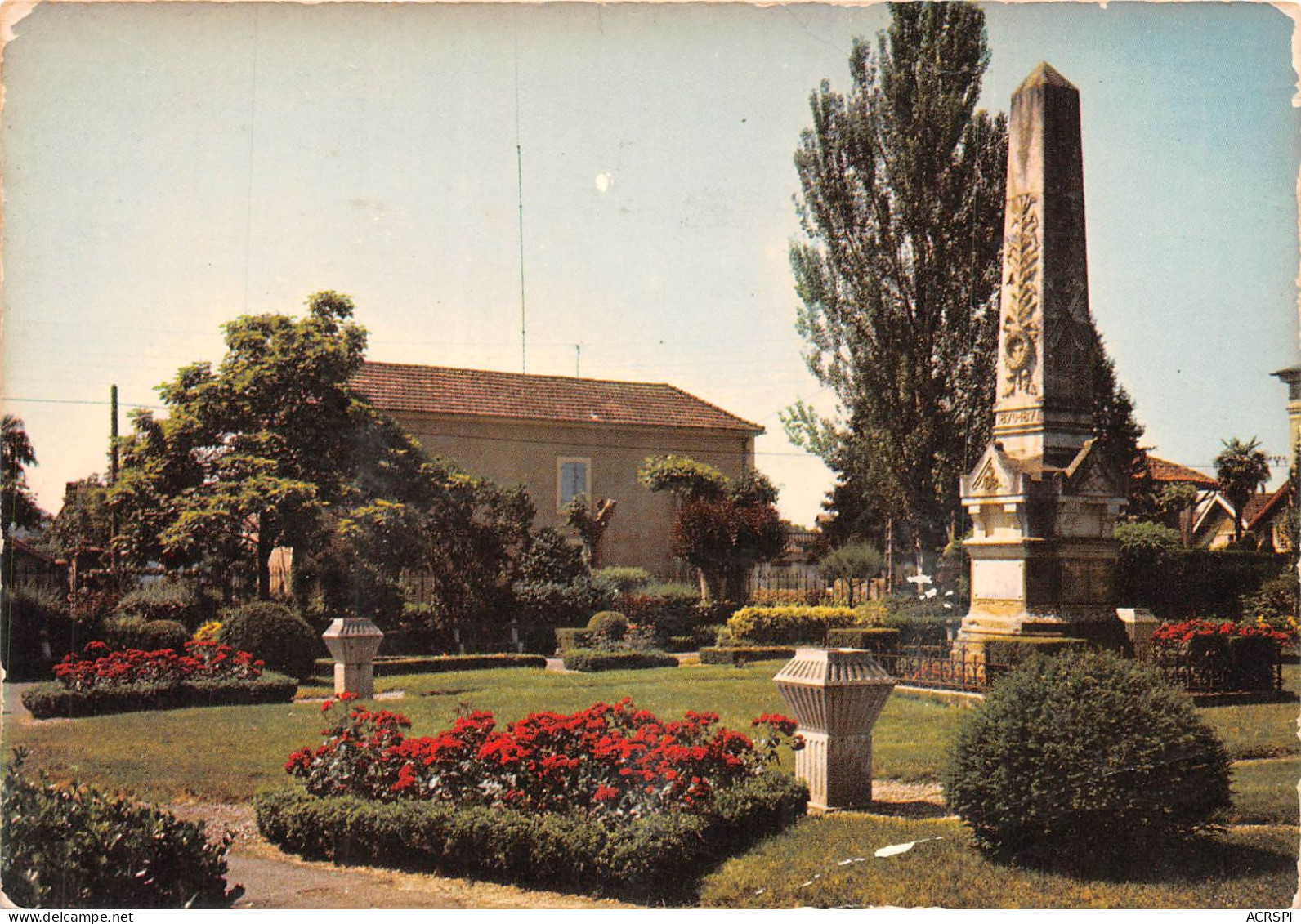 MIRANDE Jardins De L Hotel De Ville Stele Du Monument Aux Morts 9(scan Recto-verso) MA2087 - Mirande