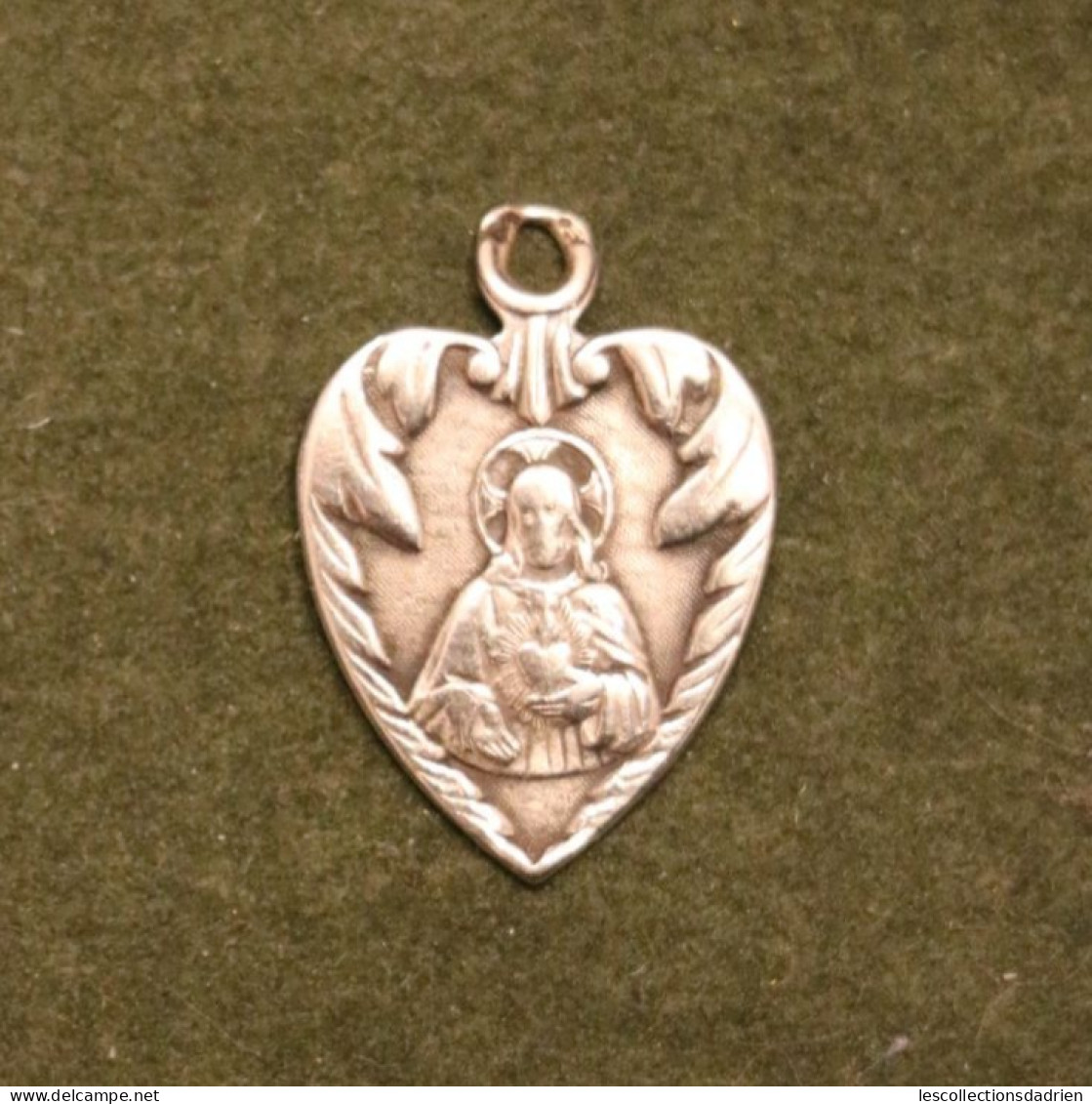 Médaille Religieuse En Argent Souvenir Du Sacré Coeur De Montmartre - Silver Medal - Godsdienst & Esoterisme