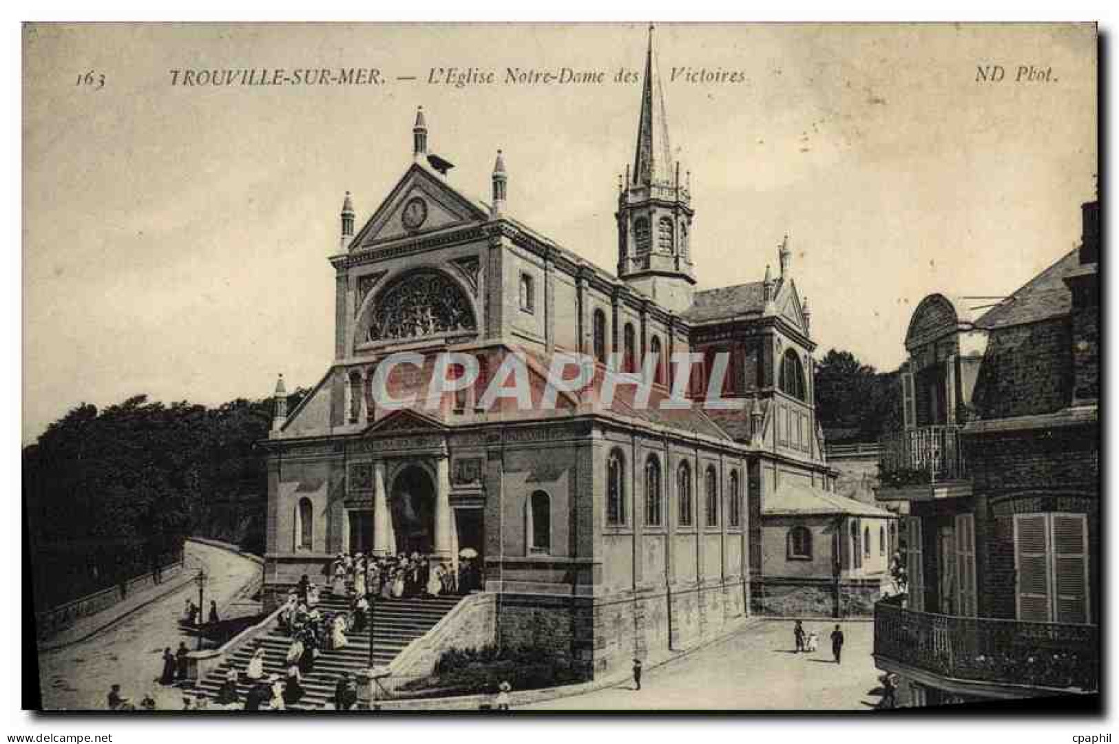 CPA Trouville Sur Mer L&#39Eglise Notre Dame Des Victoires - Trouville