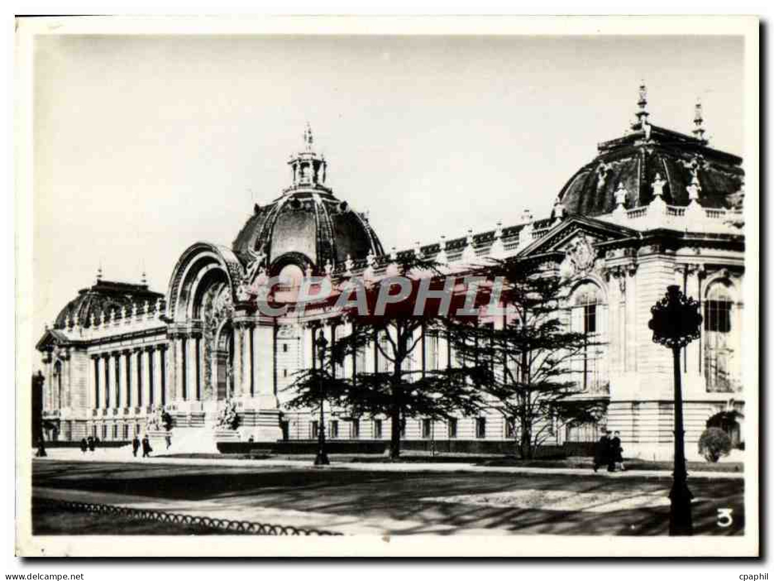 CPM Paris Le Petit Palais  - Other Monuments
