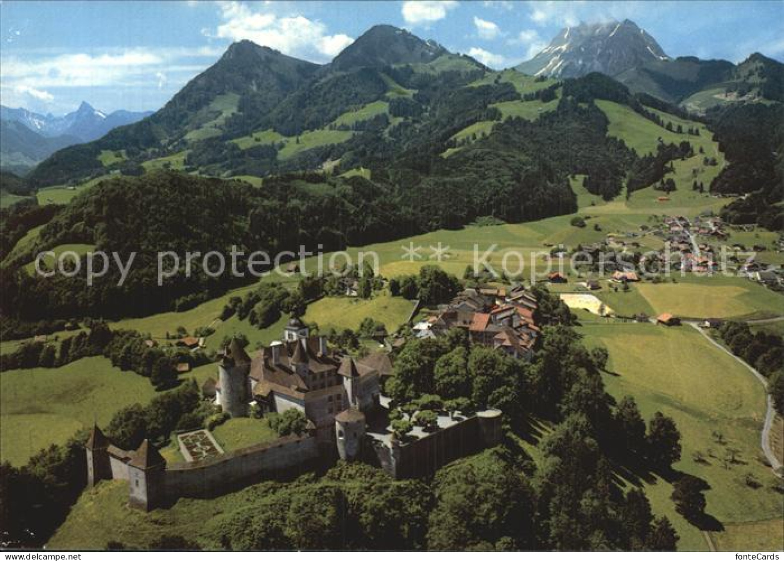 12563574 Gruyeres FR Fliegeraufnahme Mit Schloss Gruyeres - Autres & Non Classés