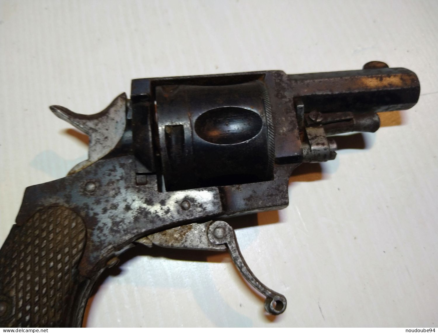 Ancien Revolver Militaria A Restaurer Arme - Decotatieve Wapens