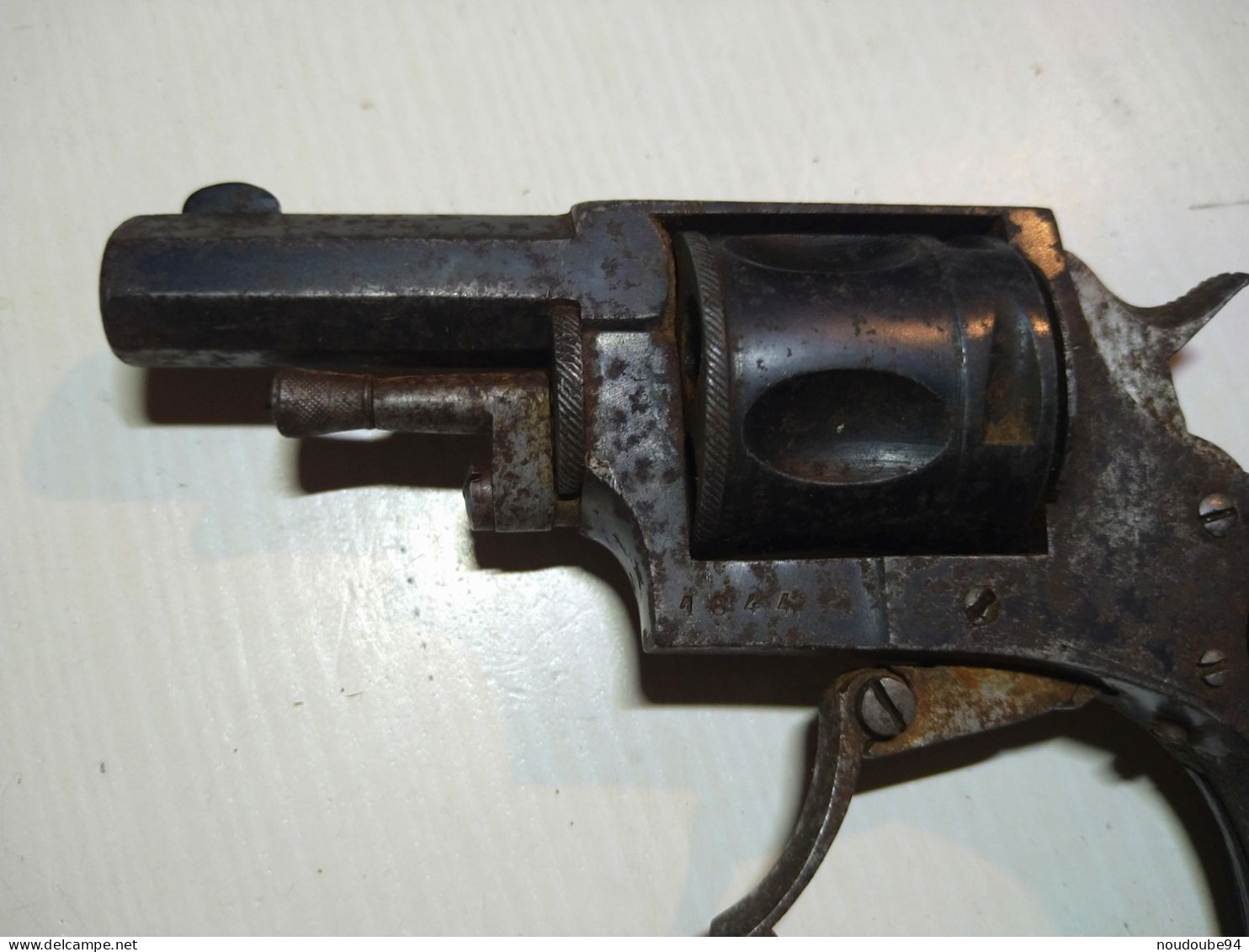 Ancien Revolver Militaria A Restaurer Arme - Armes Neutralisées