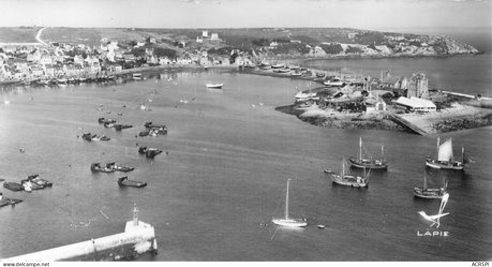 CAMARET  Vue D'avion. Carte Photographique ARGENTIQUE Ed LAPIE Dentelée Vierge  .47 MA2116Ter - Camaret-sur-Mer