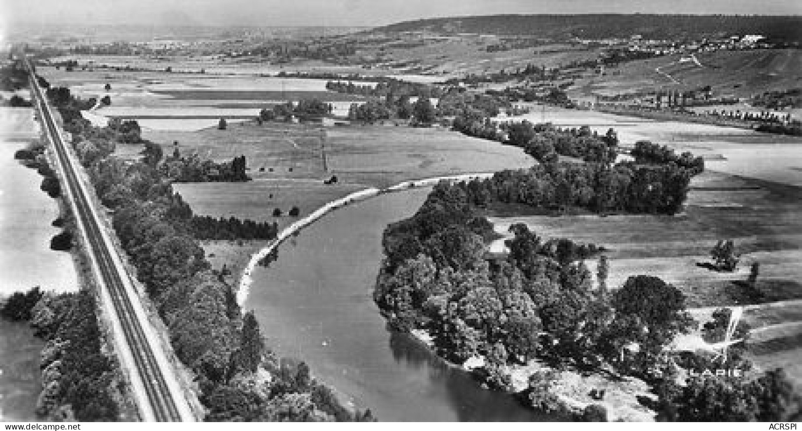 DAMERY  Vue D'avion. Carte Photographique ARGENTIQUE Ed LAPIE Dentelée Vierge  .46 MA2116Ter - Epernay