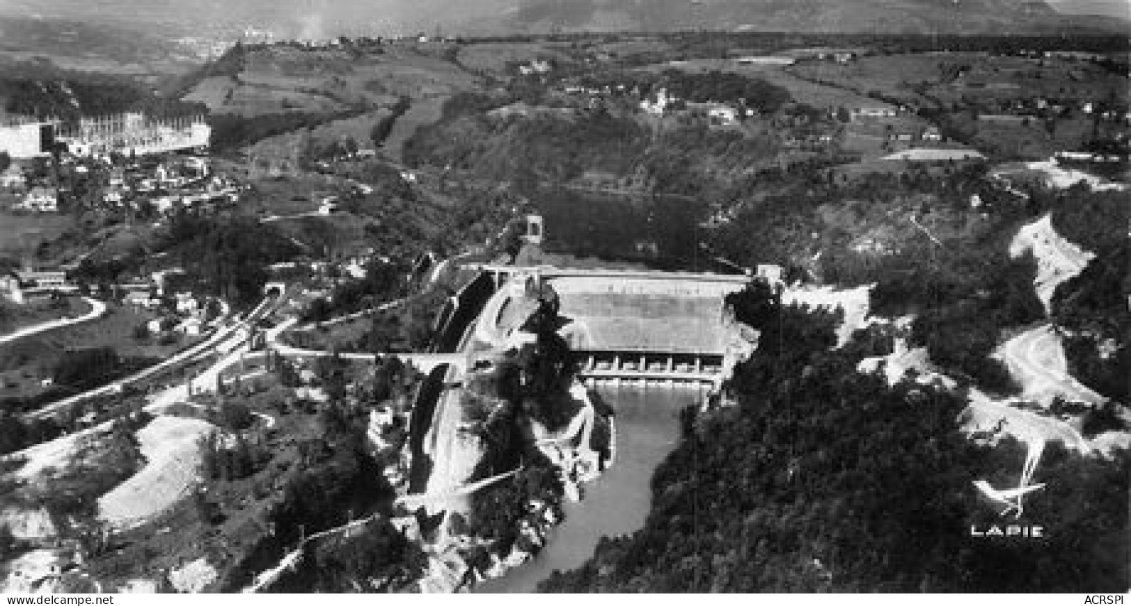 GENISSIAT 01 Vue D'avion. Carte Photographique ARGENTIQUE Ed LAPIE Dentelée Vierge  .29 MA2116Ter - Génissiat