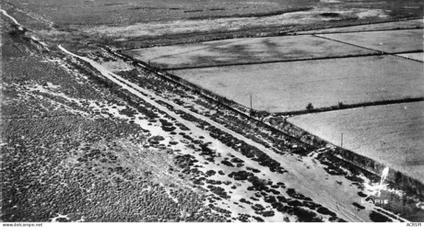 Le Sambuc 13  Vue D'avion. Carte Photographique ARGENTIQUE Ed LAPIE Dentelée Vierge  .22 MA2116Ter - Autres & Non Classés